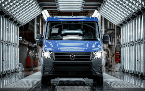 Od LT do Craftera. Pół wieku historii największego z dostawczych Volkswagenów